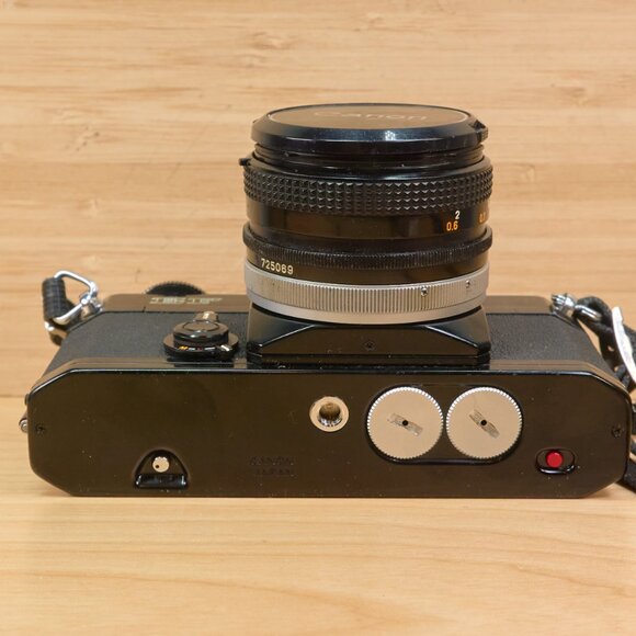 Vintage Canon EF 35mm Film Camera, with 50mm F1.8 FD Lens, Made in Japan - Picture 8 of 9